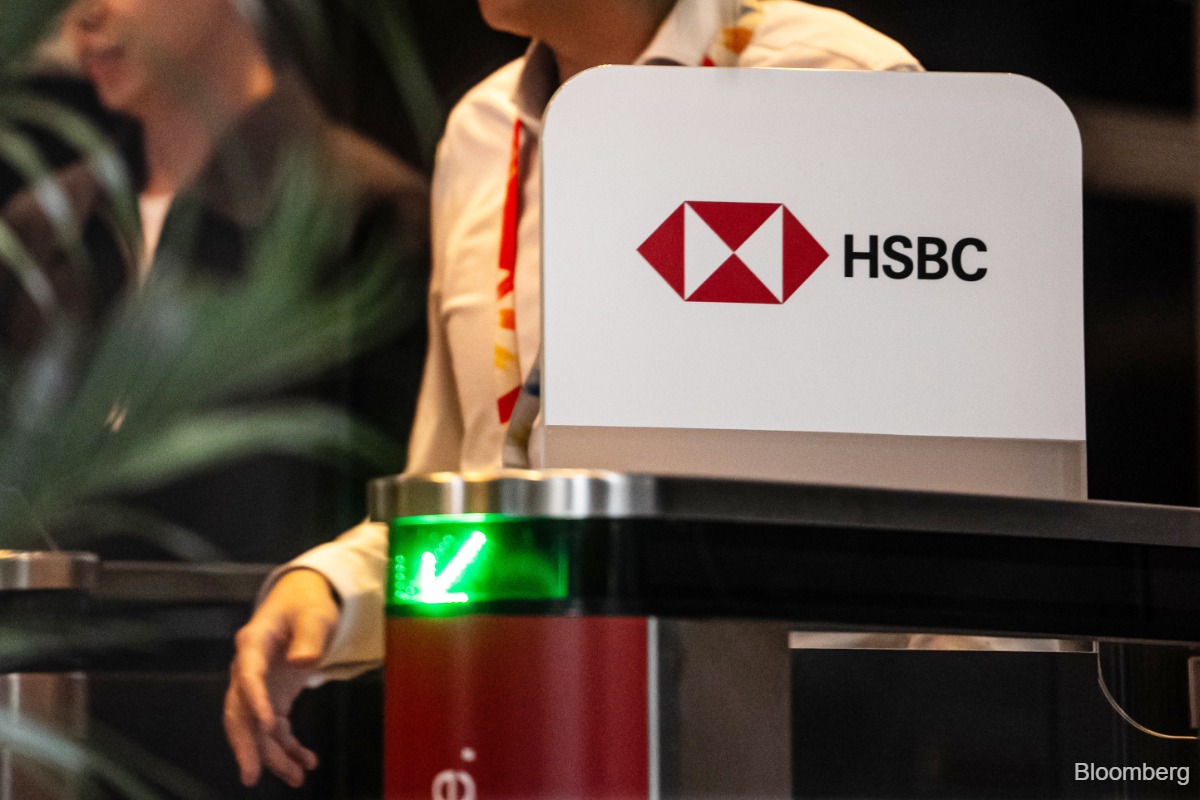HSBC Moves to Wall Street Bonus Model, Cuts Fixed-pay Deals | I3investor