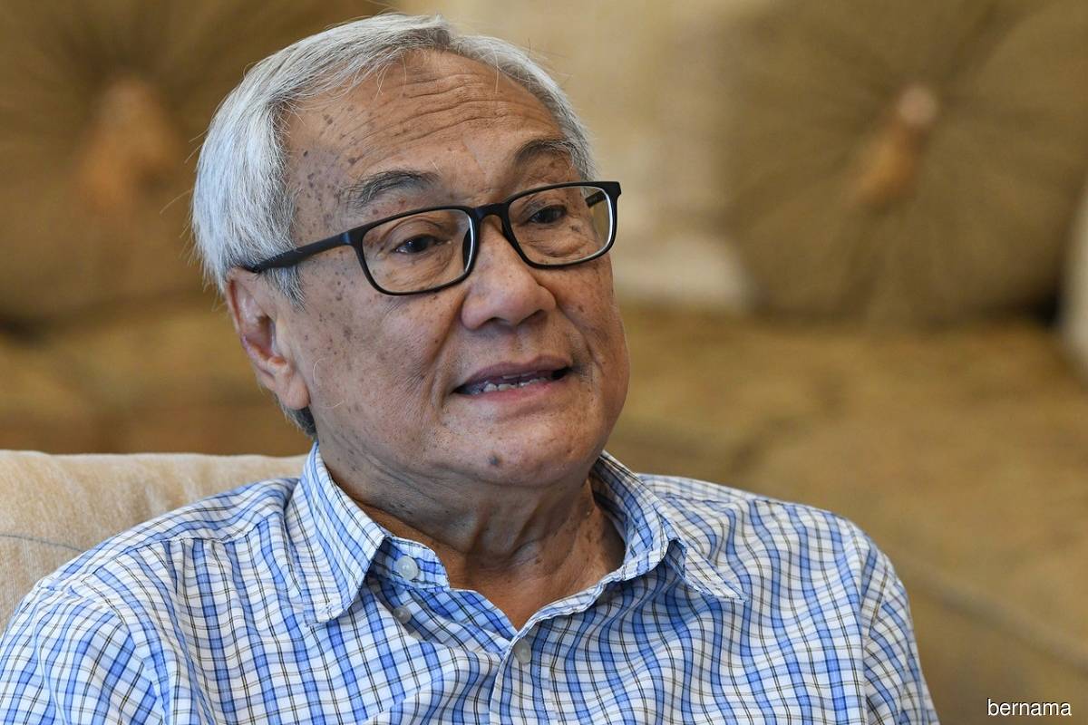 Former chief justice Tun Zaki Azmi (Bernama filepix)