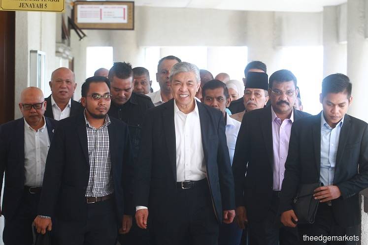 Zahid at the Kuala Lumpur Courts Complex today. (Photo by Patrick Goh/The Edge)