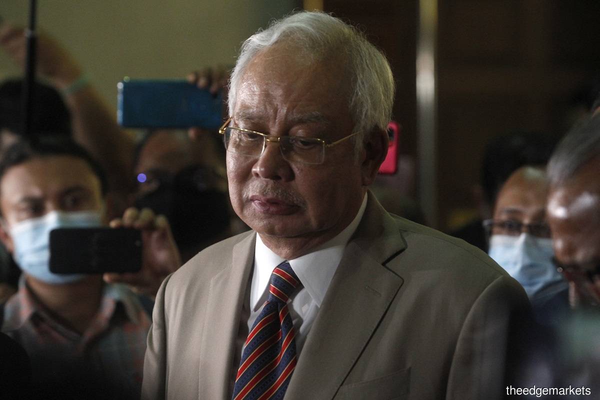 Najib files notice of appeal over SRC conviction
