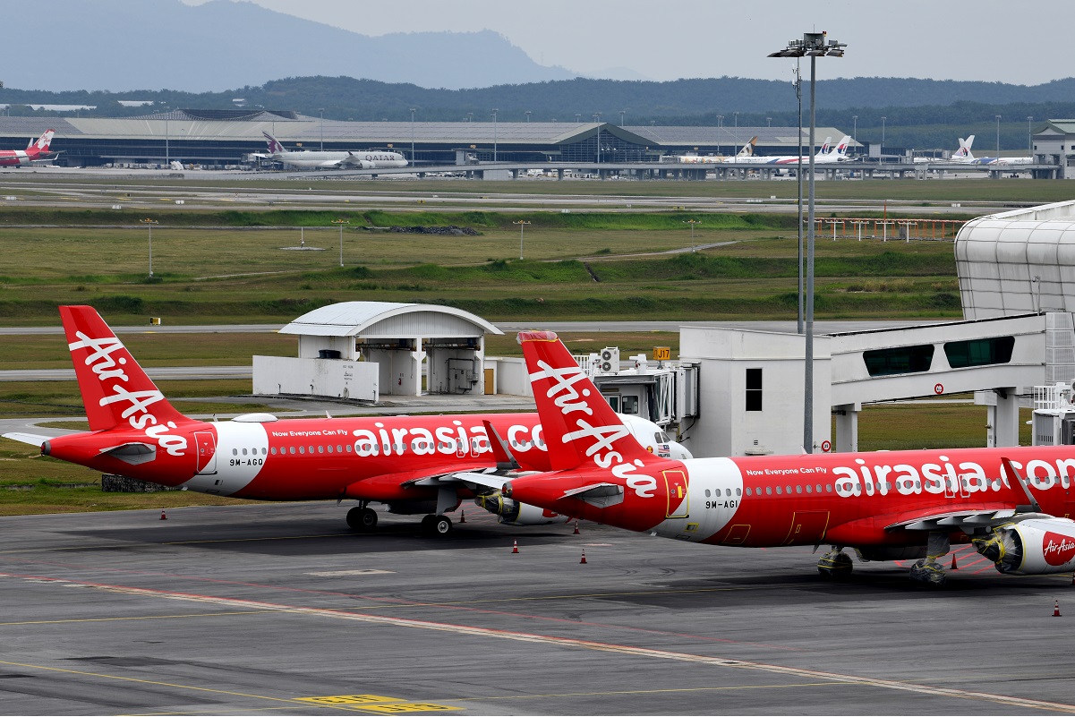 AirAsia Group share price falls after announcing rights issue 