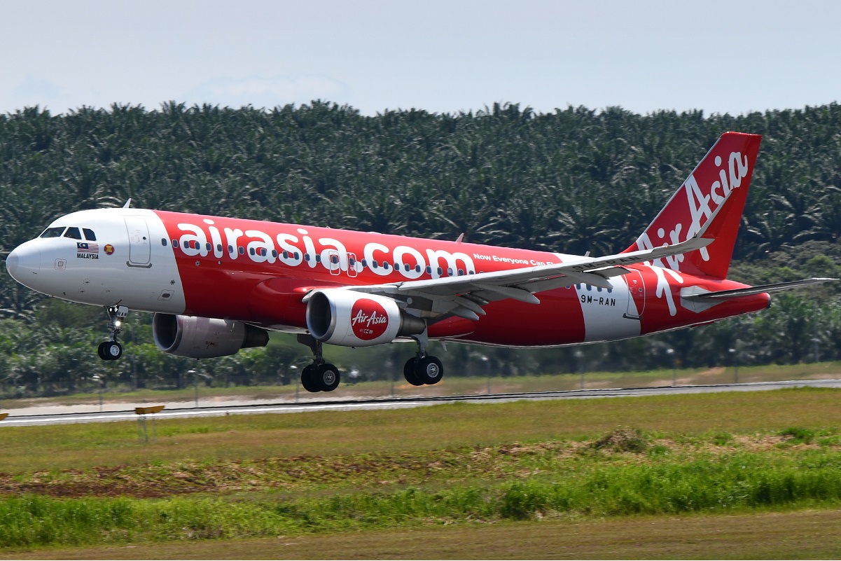 Top Hong Kong Poker Player Raises Bet On Airasia Group Via Private Placement The Edge Markets