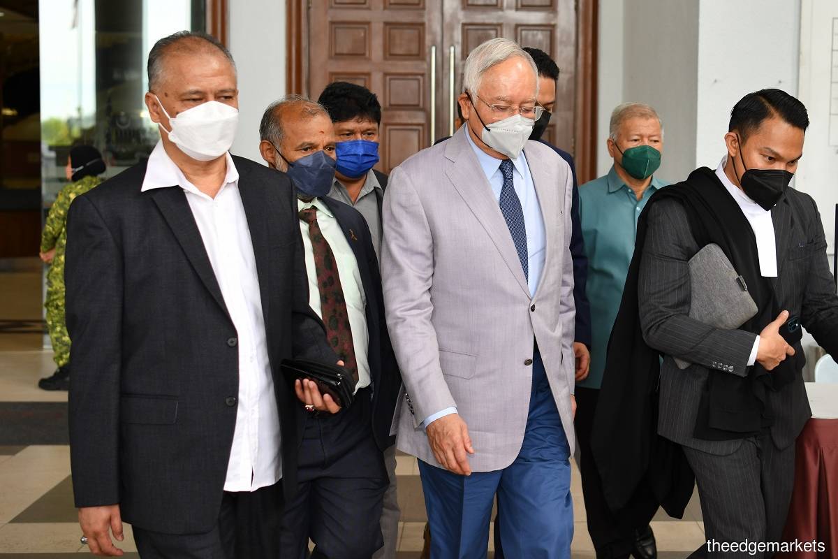 Najib as seen at the Kuala Lumpur Court Complex on May 31 (Photo by Mohd Suhaimi Mohamed Yusuf/The Edge)