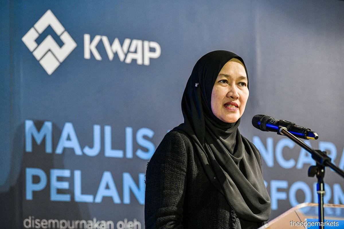 Nik Amlizan: With Teras 5, our focus is very much to ensure the capabilities and skill sets are enhanced. We need to deep dive into those asset classes and make sure we know the assets well, know our investment and risks well. (Photo by Zahid Izzani Mohd Said/The Edge)