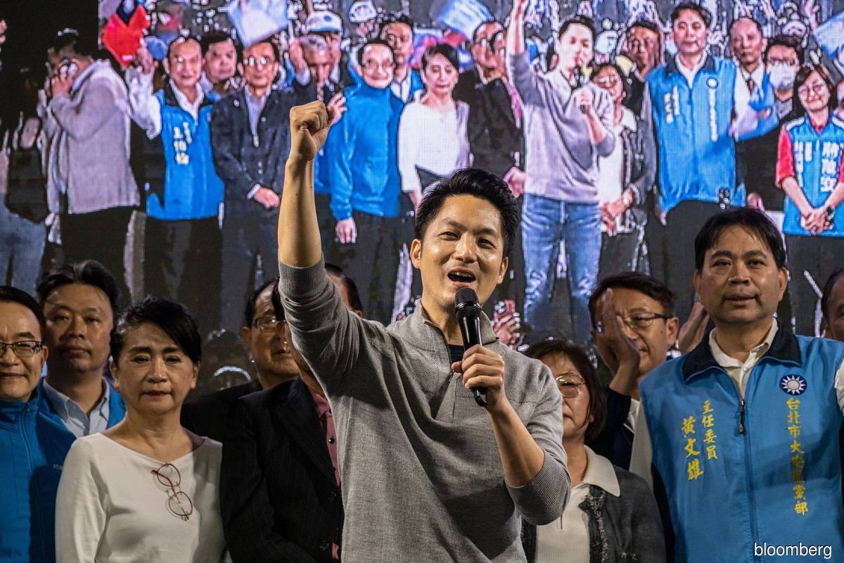 Chiang Wan-an, Chiang Kai-shek's great-grandson, speaking to supporters after winning the Taipei mayoral election in Taipei, Taiwan on Nov 26, 2022.