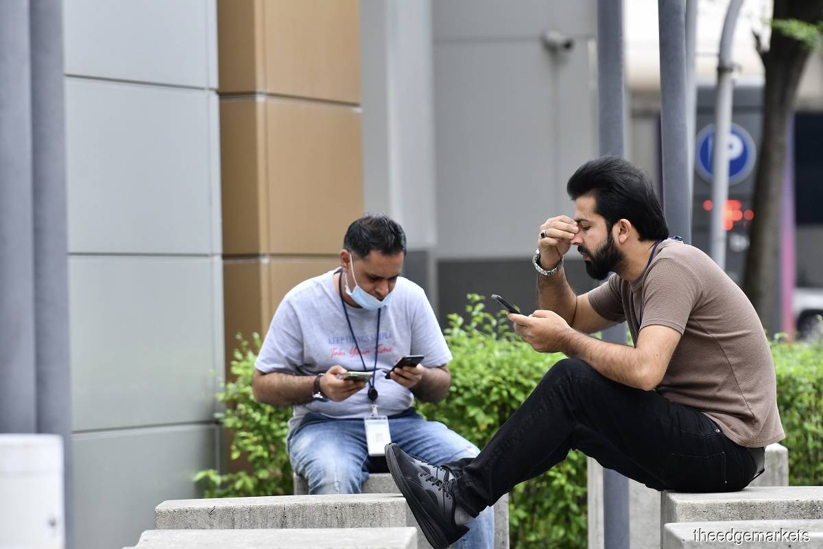 马来西亚超过 2100 万个手机号码被泄露，卖给诈骗者——报告