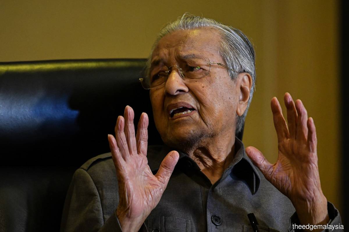 Mahathir: 'I am prepared to be investigated'