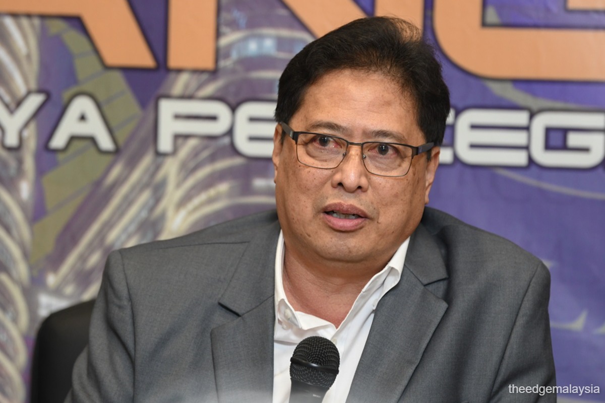 Azam Baki grateful for reappointment as MACC chief, vows to continue ...