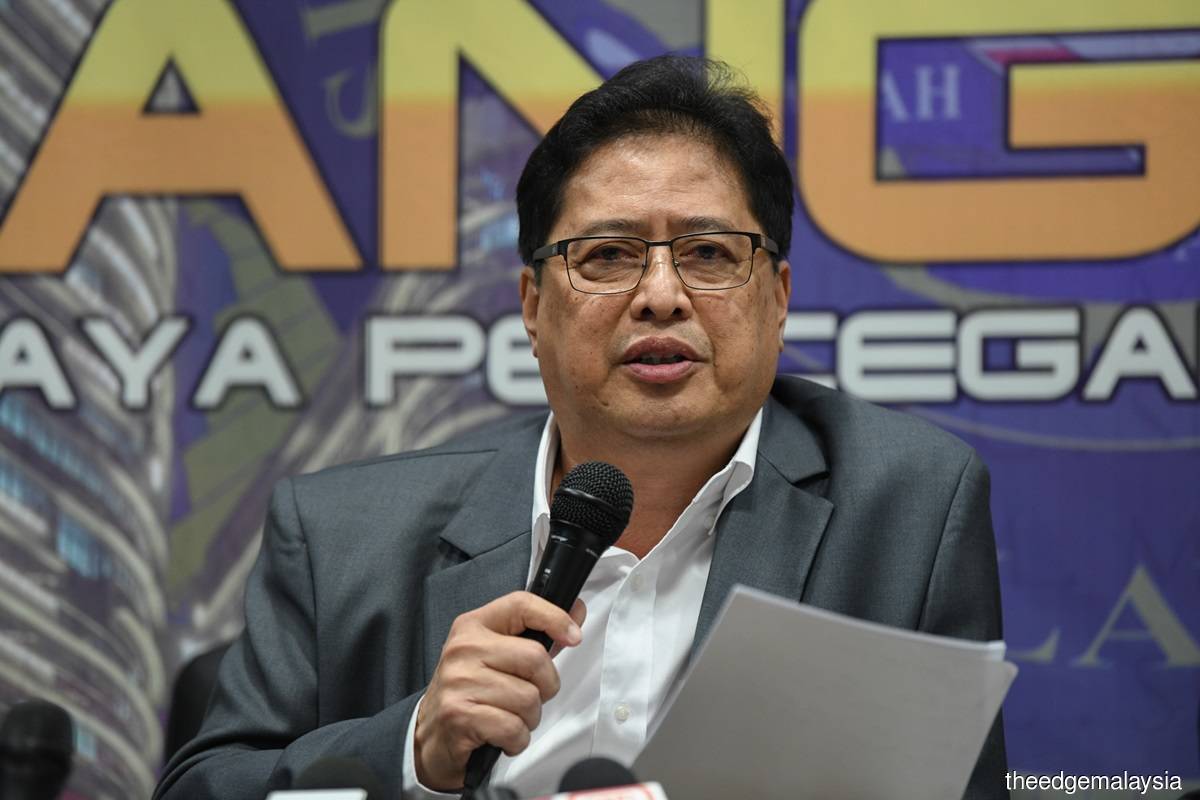 ‘Counter setting’: Two immigration officers to face charges soon — MACC ...