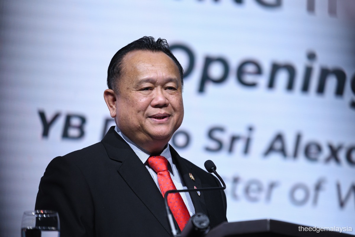 工程部长：新柔鲁-双溪杜亚路线将高峰出行时间缩短至20分钟