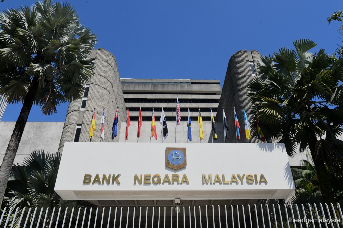 BNM’s international reserves ease to US$130.5 bil at mid-June