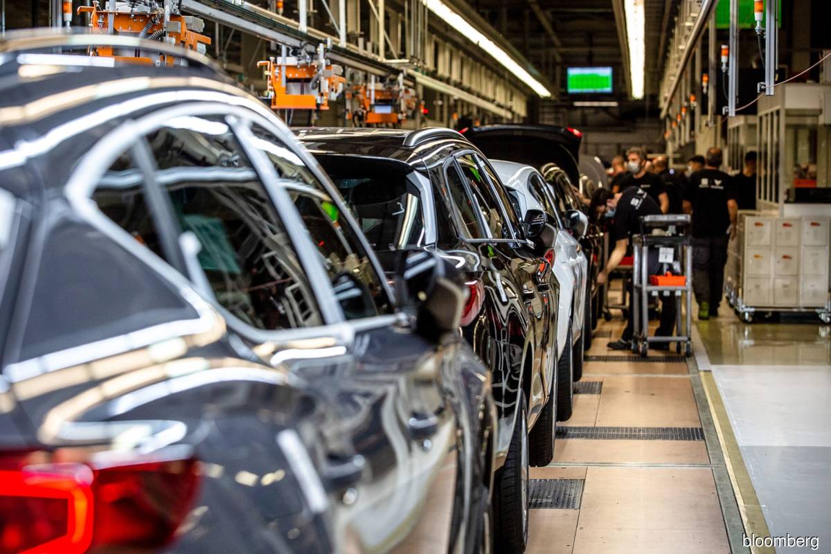 Missing chips snarl car production at factories worldwide