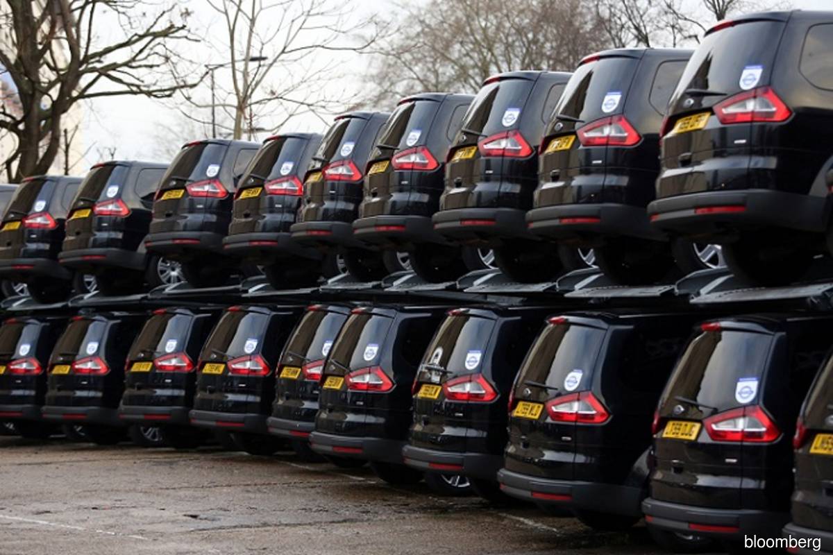 London taxi firm says Freedom Day a ‘damp squib’