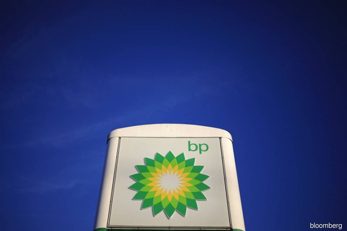 BP to buy stake in US$36 bil hydrogen hub, Australian says