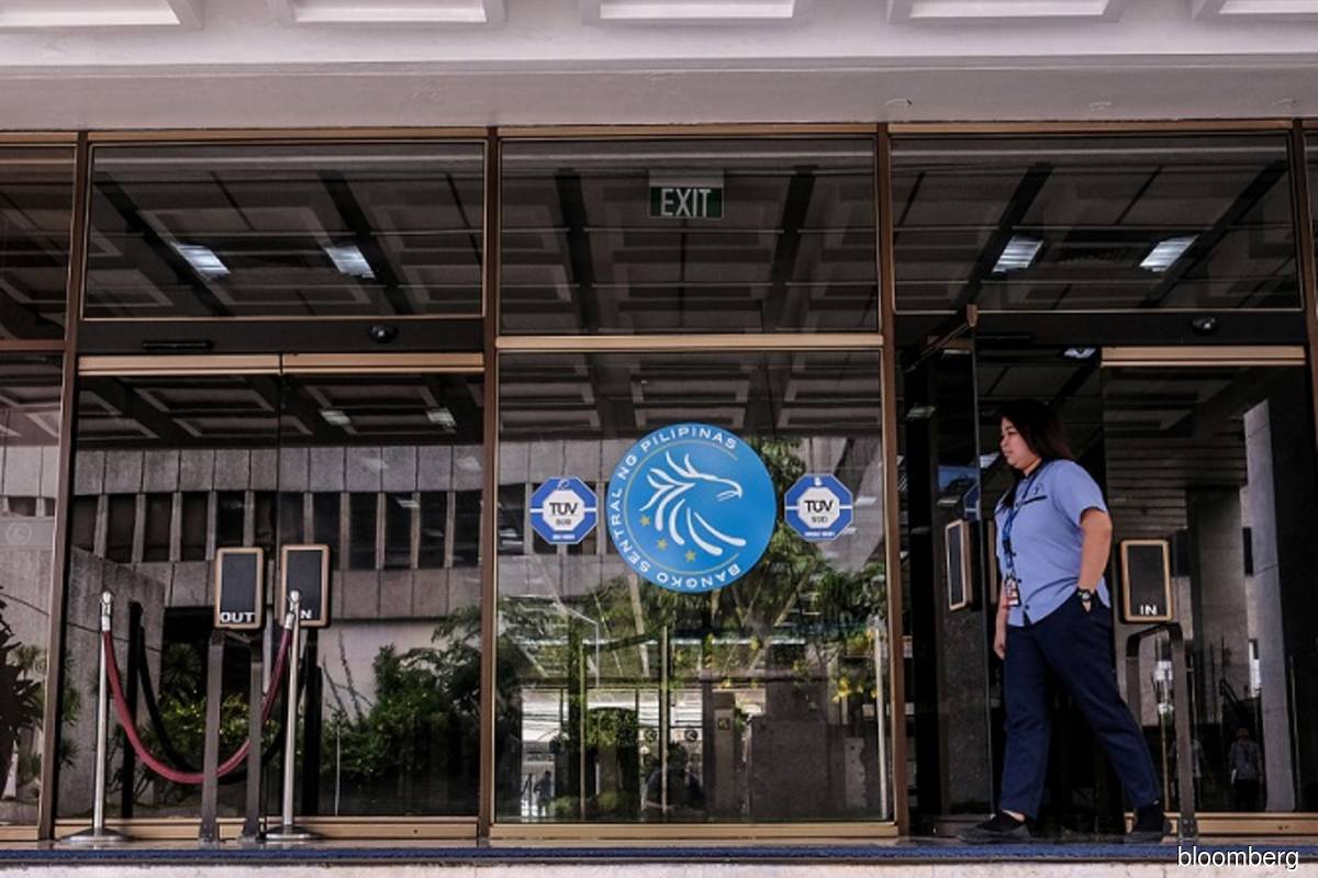 Philippines central bank raises interest rates by 25 bps