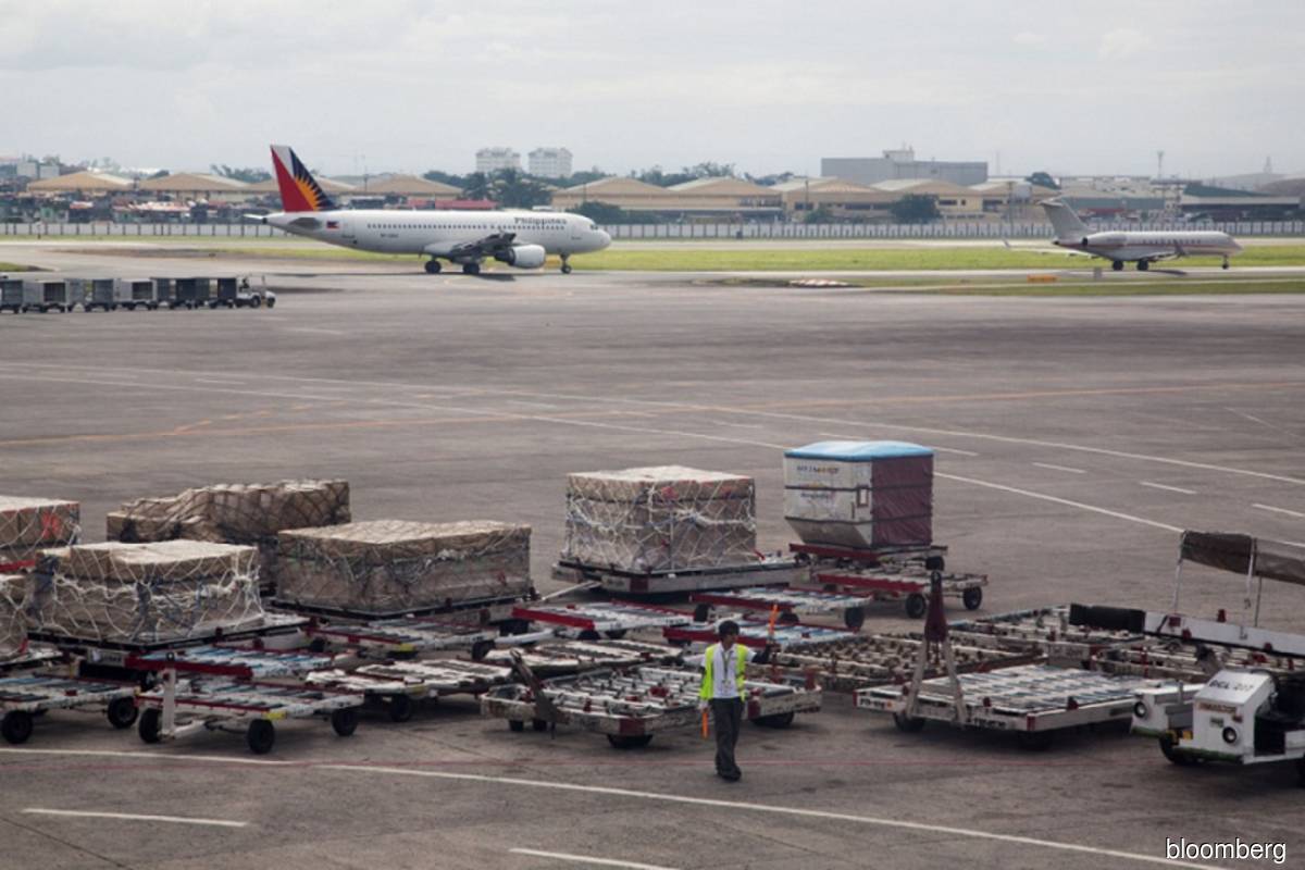 Philippine Air aims to complete restructuring this year