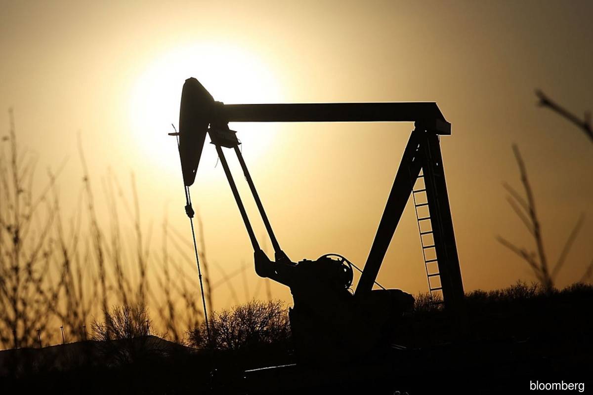 Oil prices erase 2022 gains as China's protests spark demand worries