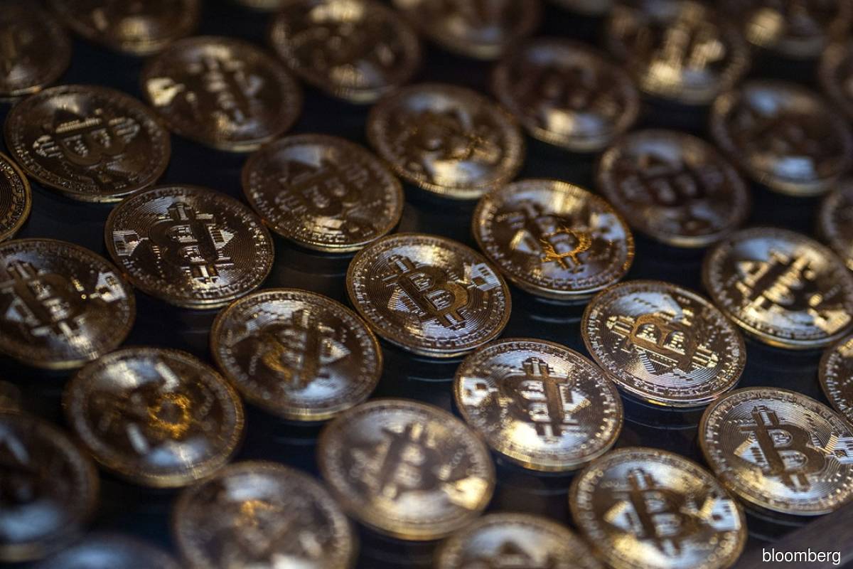 Big investors are giving up on crypto markets going mainstream