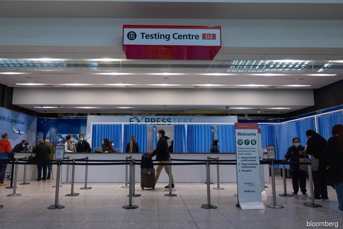 A Covid-19 testing centre at London Heathrow Airport Ltd in London, UK on Monday, Nov 29, 2021 (Bloomberg filepix)