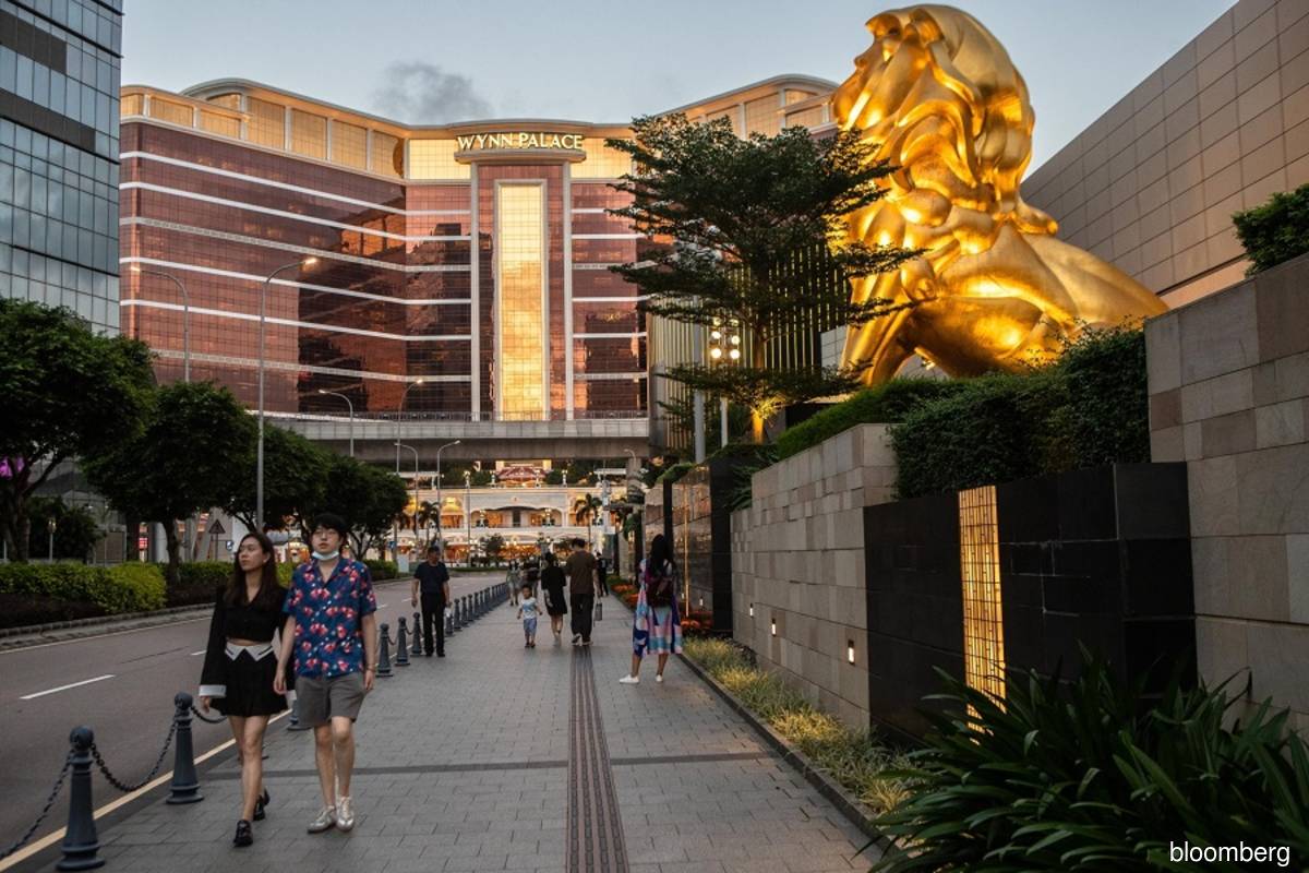 Wynn Macau leads rise in Macau casino stocks after new licences announced