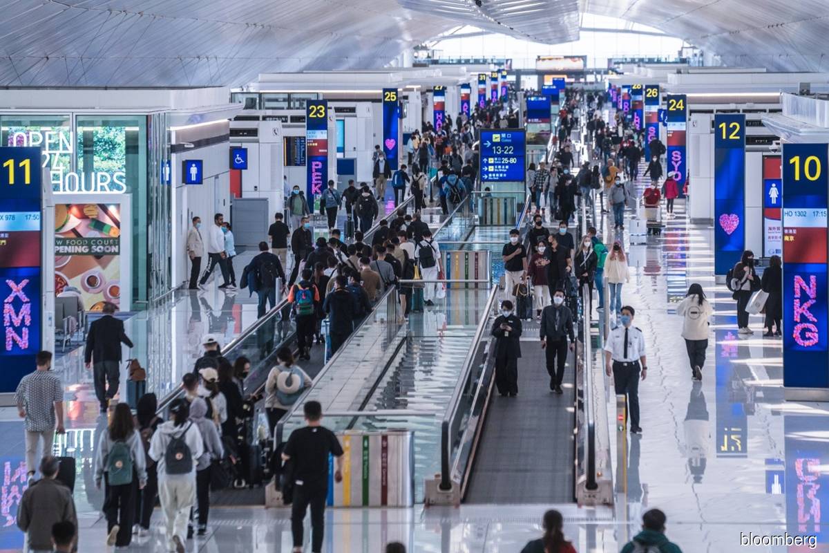 Hong Kong airport handled 2.1 million passengers in February