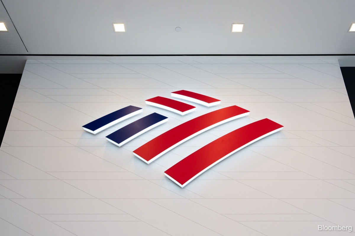 Foiled BofA bombing in Paris linked to Mideast war, France says