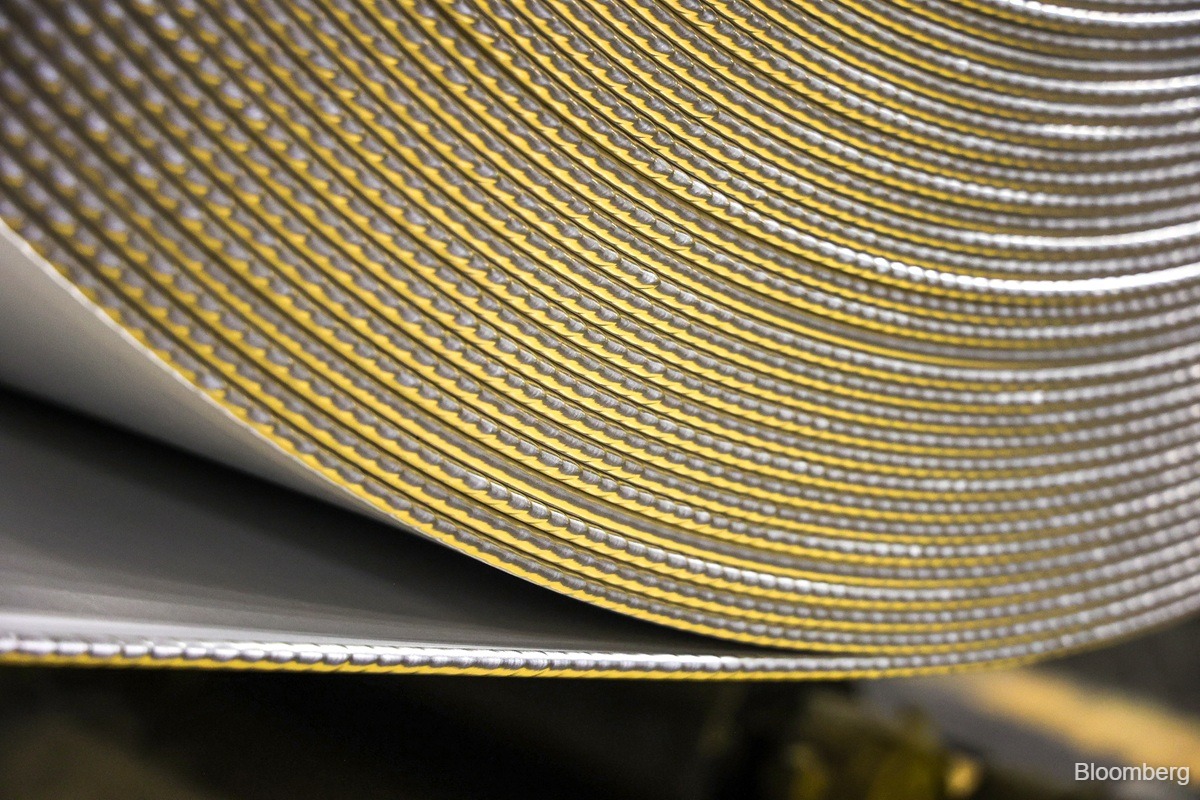 Aluminum rises as Middle East war threatens supply disruptions