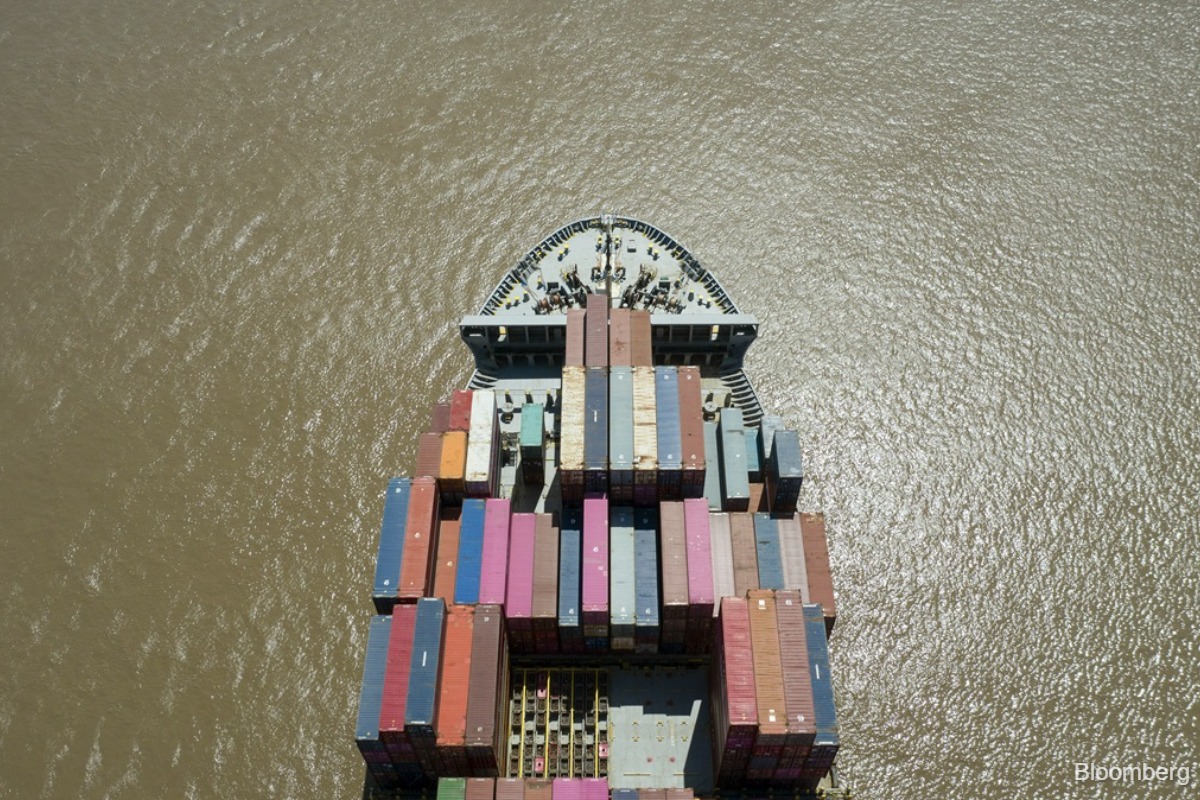 Elliott takes stake in Japanese shipper Mitsui OSK Lines