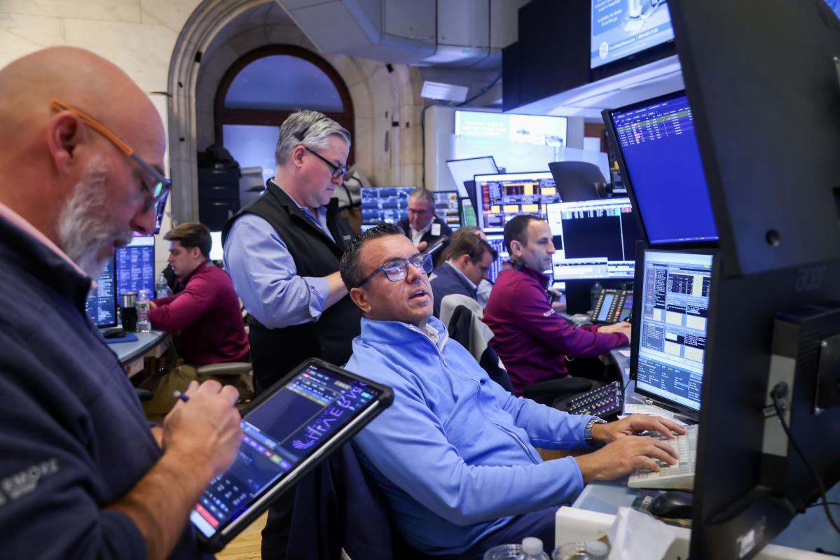 Stocks climb, oil falls on hopes war is near end