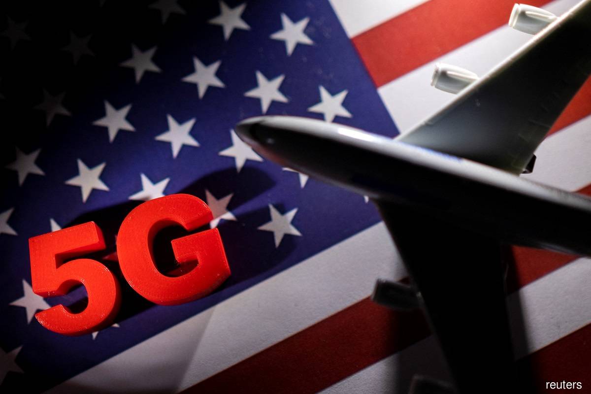 Airlines scramble to rejig schedules amid US 5G roll-out concerns