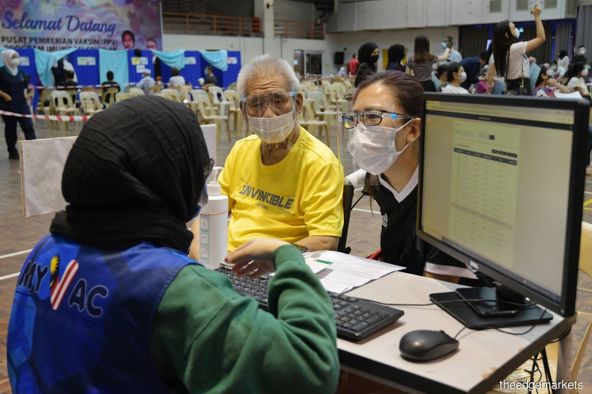 Malaysia administered highest daily number of Covid-19 vaccine 