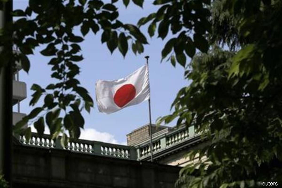 Japan says banking system stable, plays down risk of contagion
