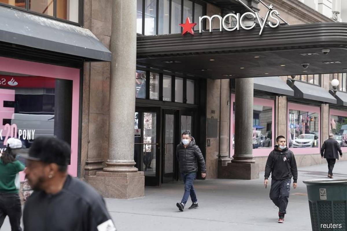 Resurgent virus cases cast shadow over Macy's holiday outlook