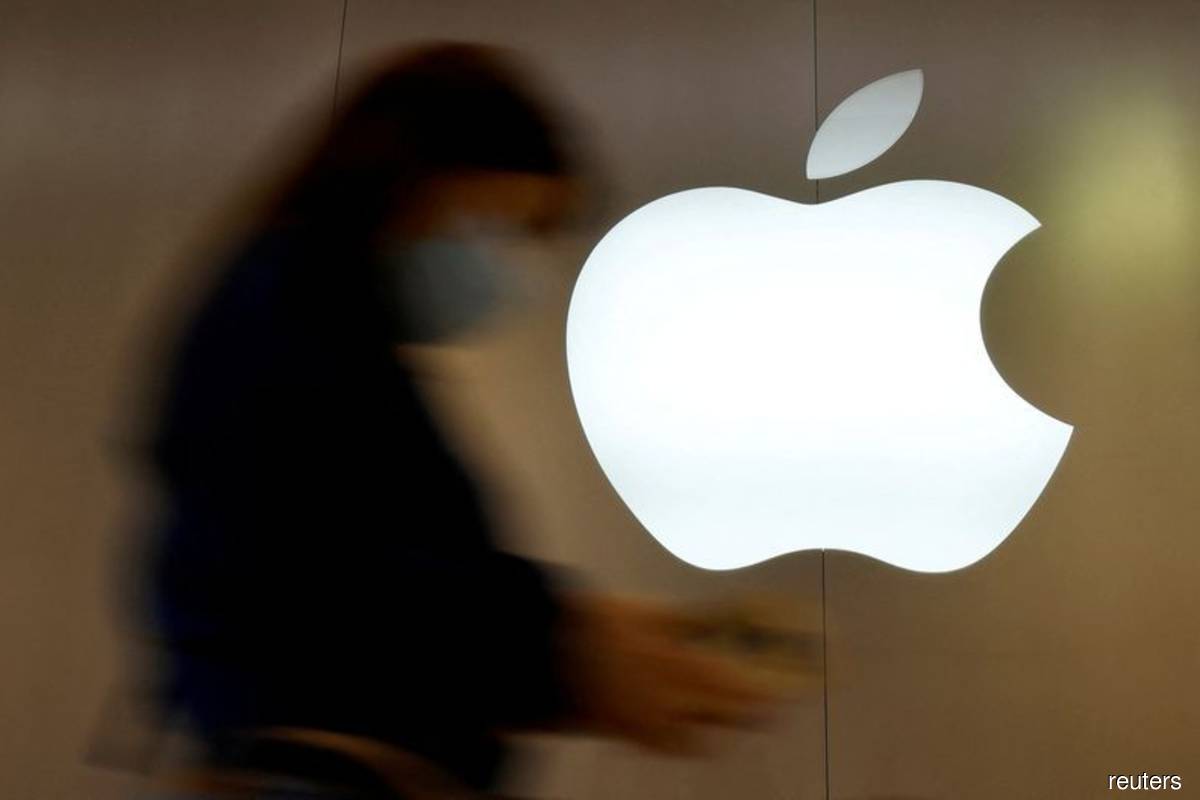 Apple investors’ loyalty is rewarded with a US$454 bil gift