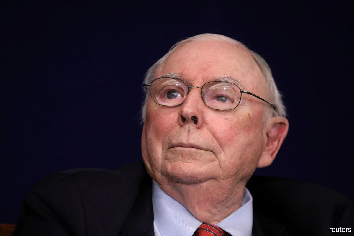 Berkshire's Munger says China right to clip Ma's wings