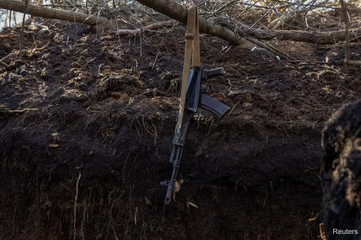 Russia, Ukraine accuse each other of violating Orthodox Easter ceasefire