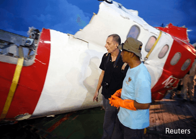 Analysts say poor pilot emergency training behind AirAsia crash