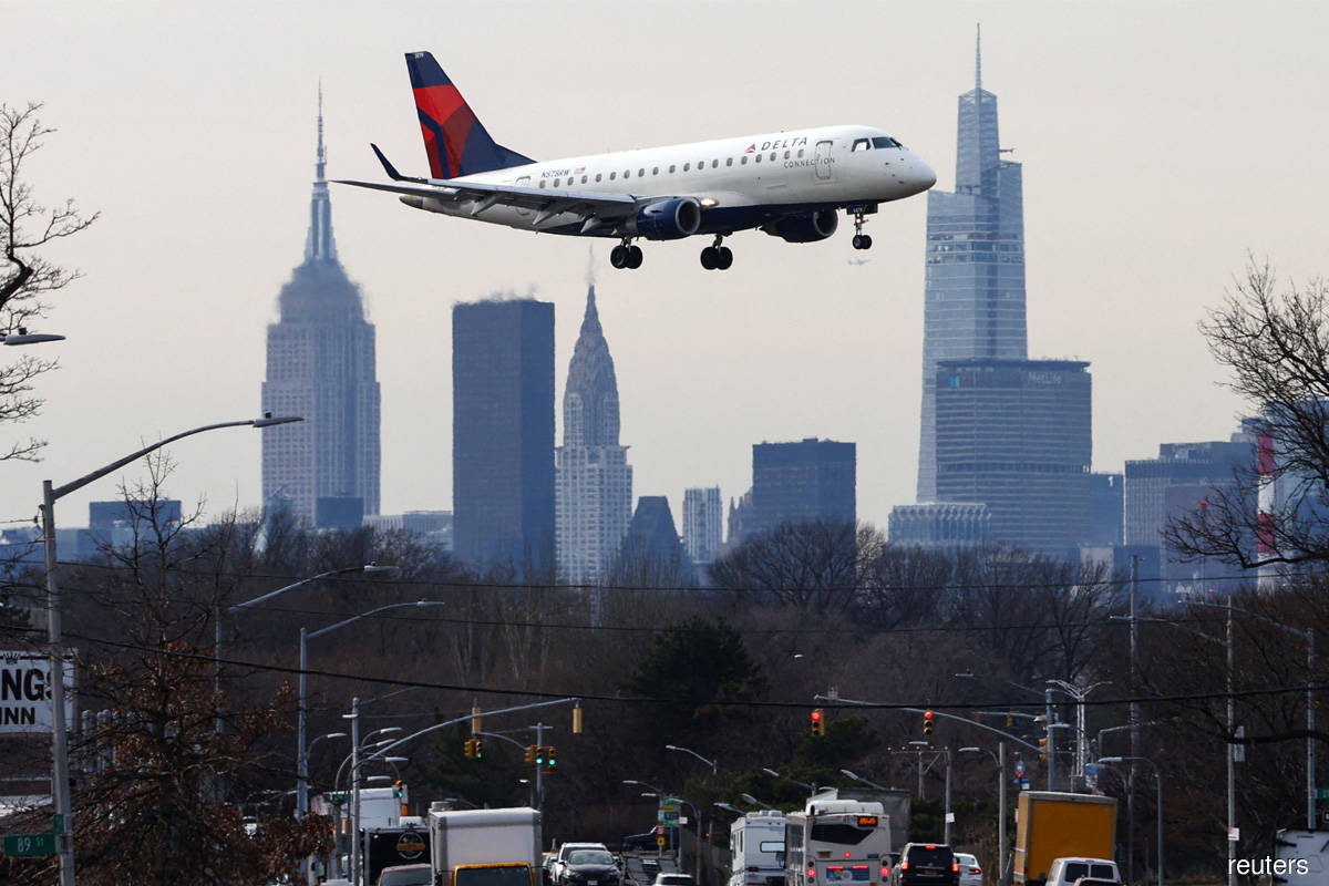Airlines hope for return to normal on Thursday after FAA outage snarled US travel