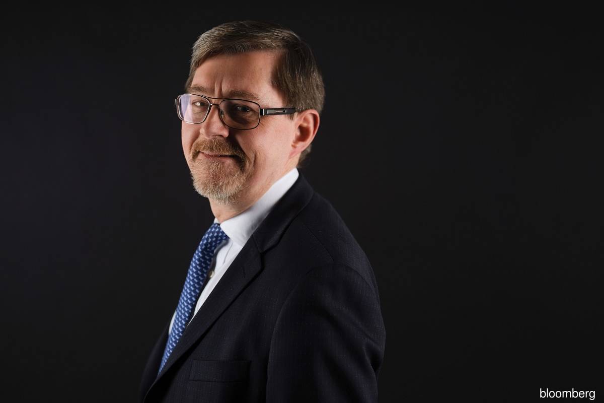 Standard Chartered CFO says ‘no contact whatsoever’ with FAB The Edge