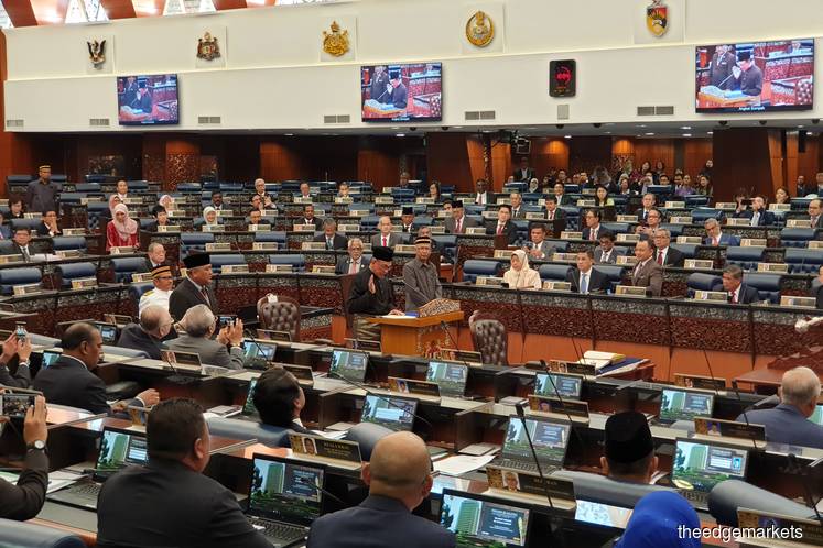 Anwar Ibrahim sworn in as Port Dickson MP