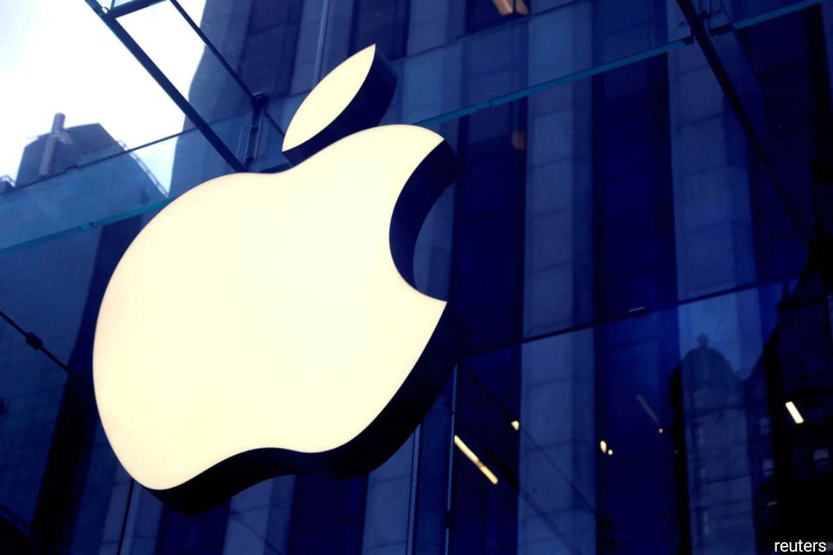 Apple’s cloud chief to leave, adding to wave of departures