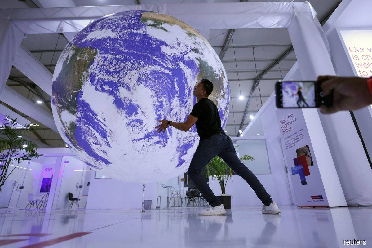 COP27 draft climate deal published but gaps remain