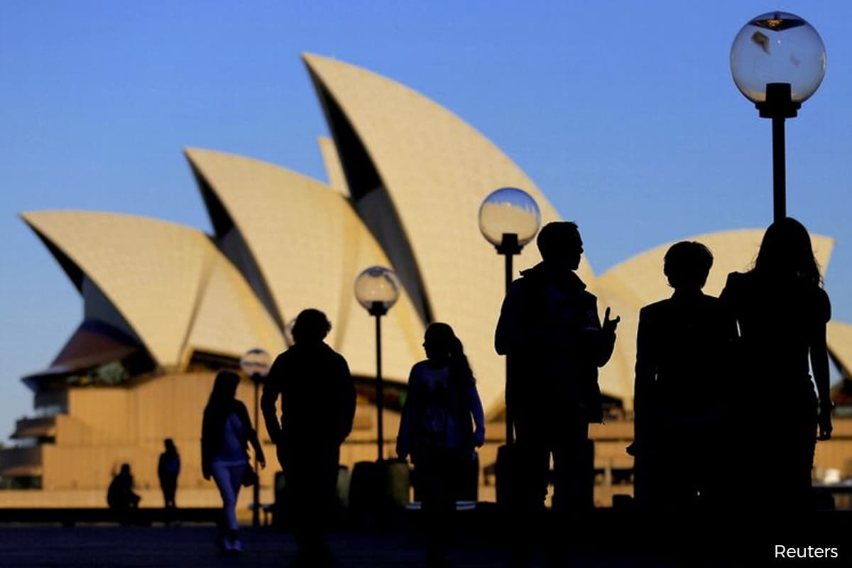 Australia's unemployment rate rises to 7.4 per cent