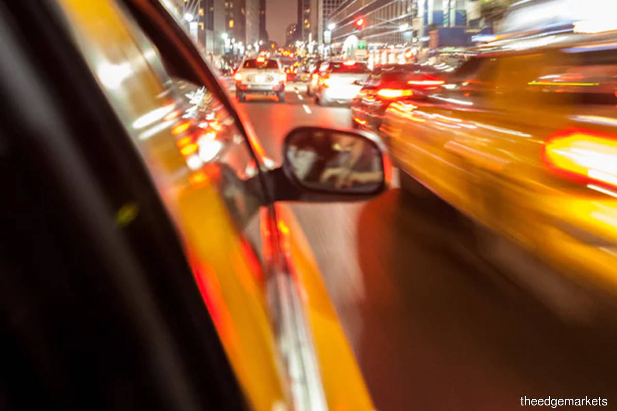 50 of top 10 automotive OEMs to design own chips by 2025, says Gartner