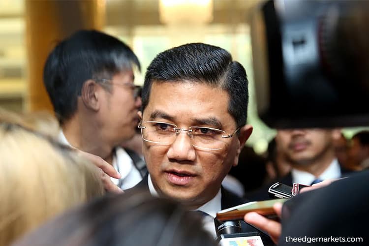 Azmin Ali: Malaysia to cut oil output by 15,000 barrels per day