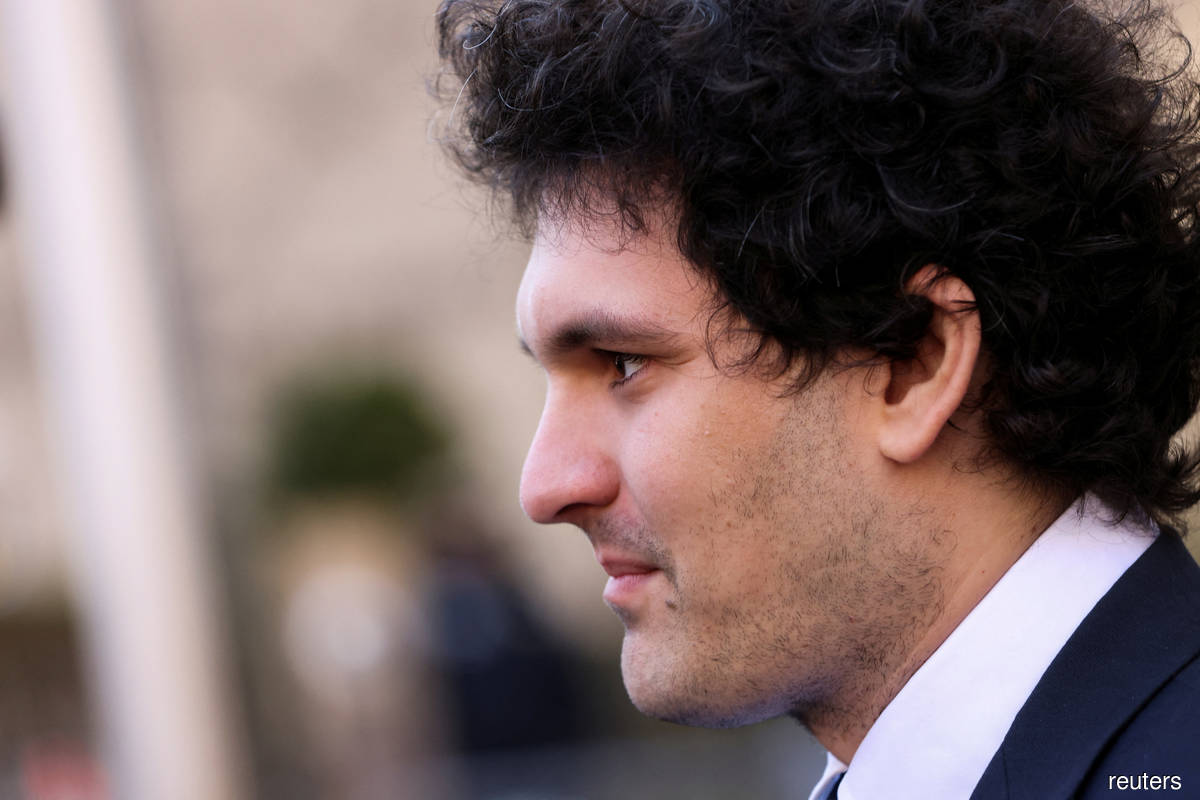 Indicted FTX founder Bankman-Fried urges court to toss charges