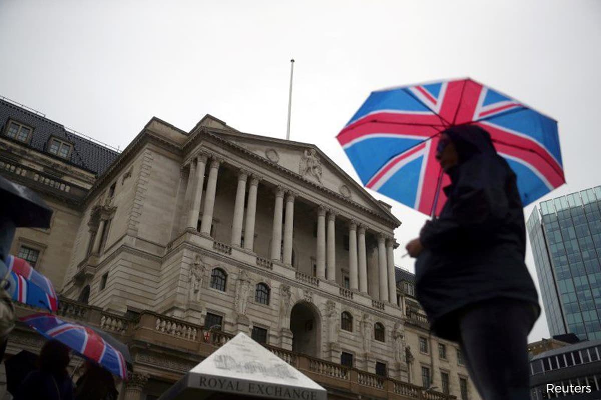 Bank of England to raise rates in late 2022, possibly sooner