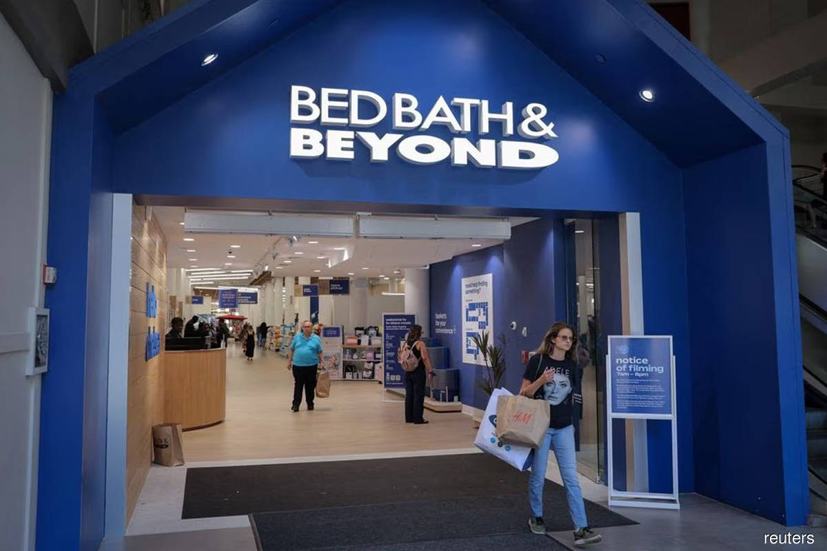 Bed Bath & Beyond says it received default notice from JPMorgan