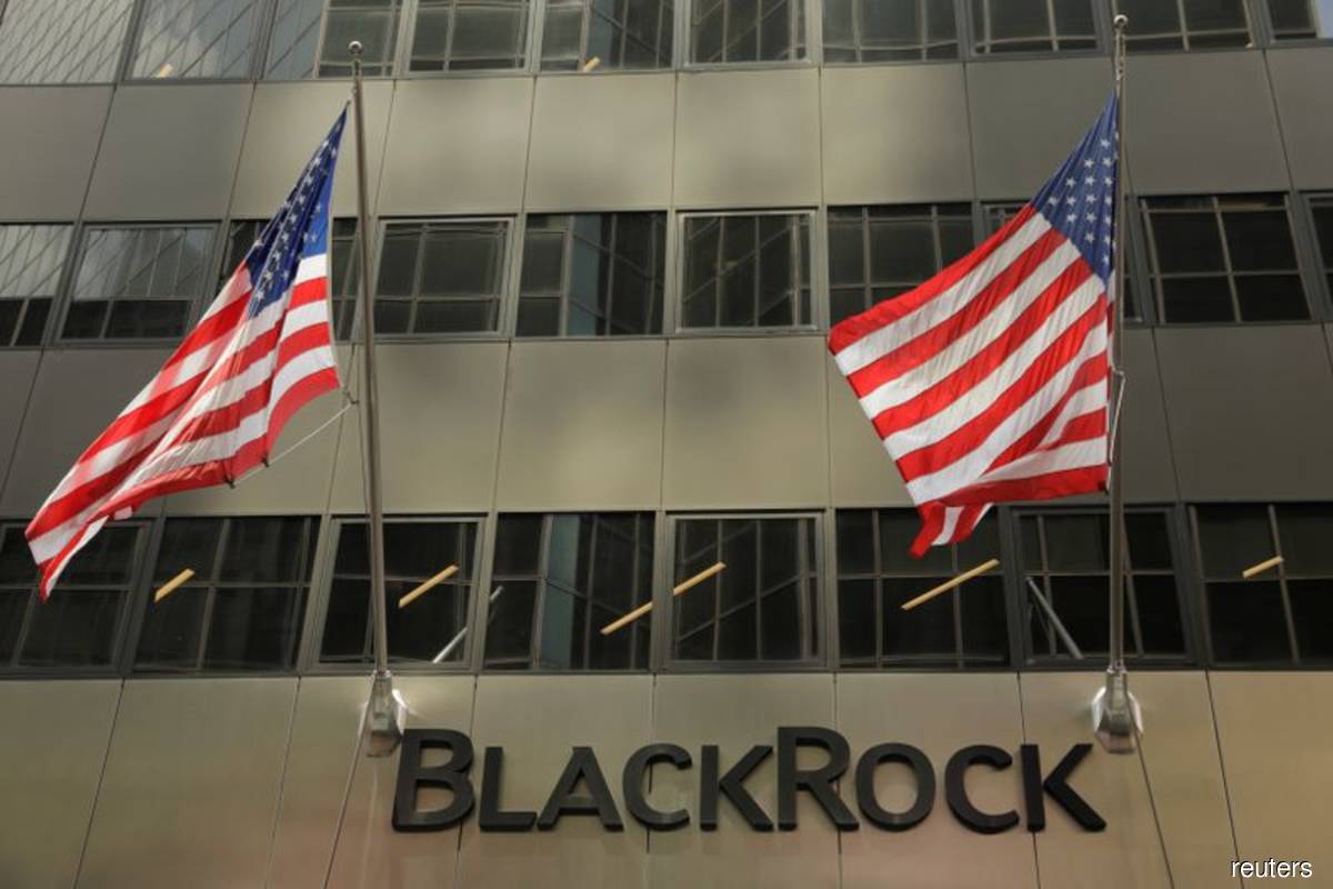 BlackRock assets cross US$10 tril, revenue slightly misses