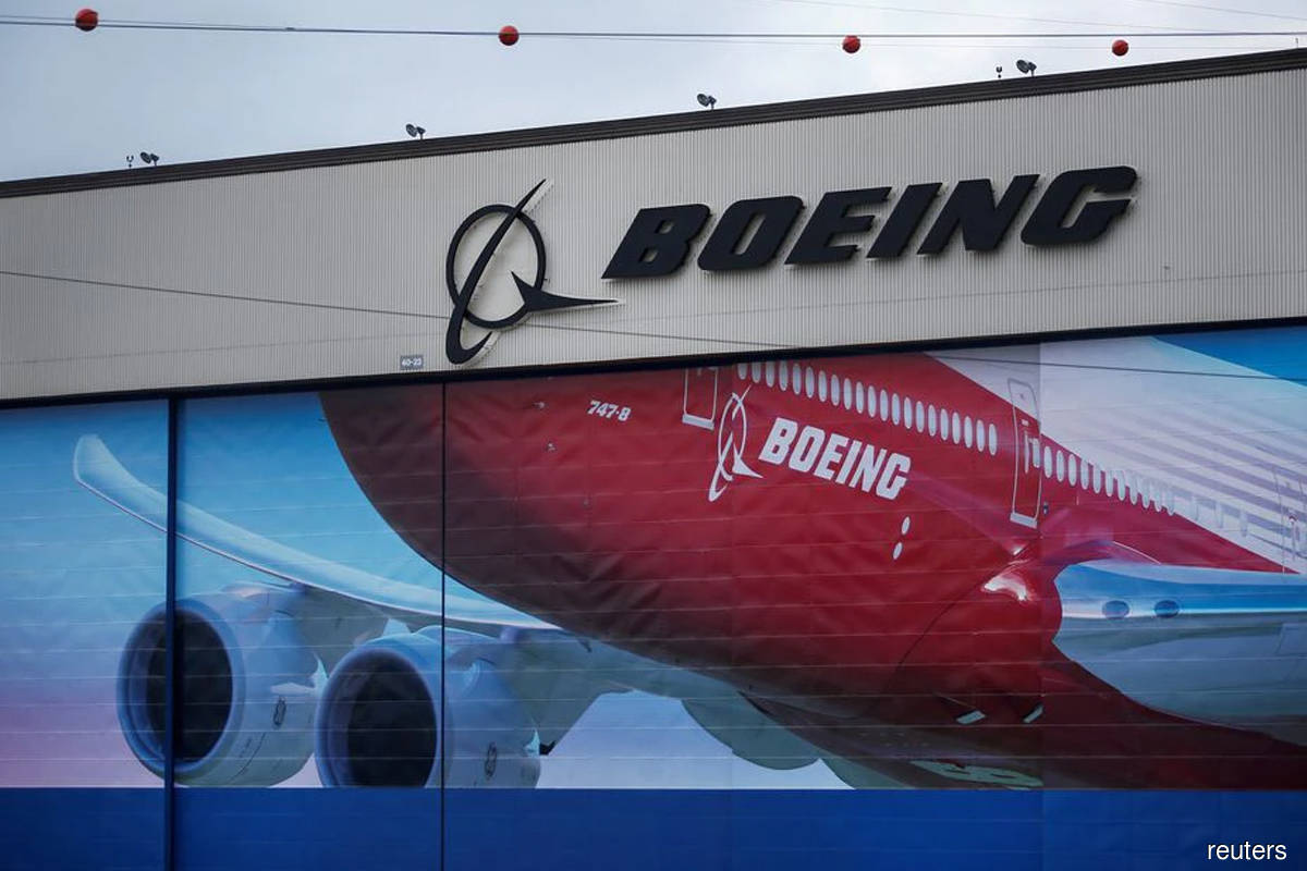 Boeing finds new defect in continuing struggle to produce Dreamliner 787